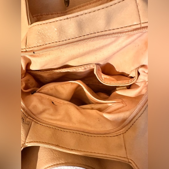 🍑💕3 compartment Shoulder bag - Picture 3 of 7